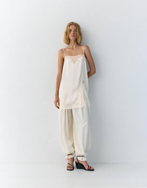 Pull&Bear - Caraco bordé de dentelle - Beige, 4 de 4
