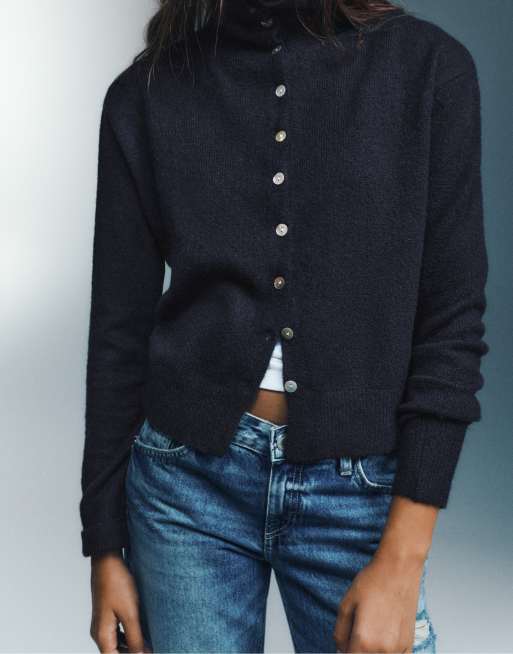 Pull&Bear cardigan con collo alto e bottoni in blu navy, 5 di 7