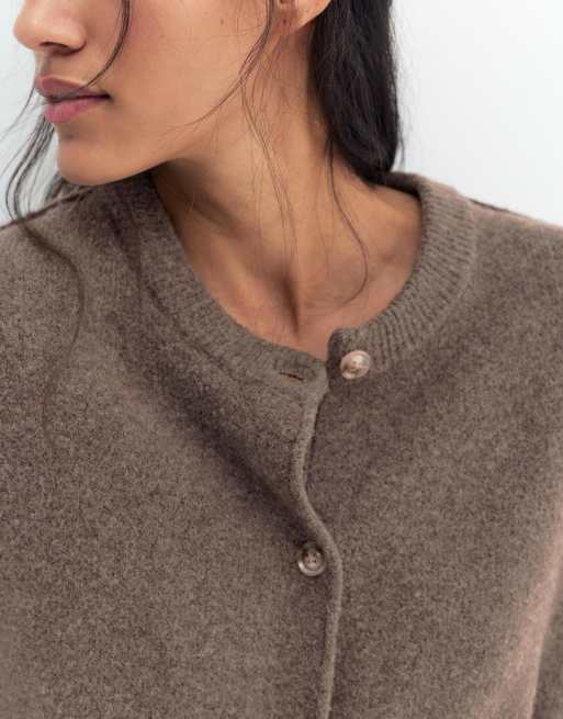 Pull&Bear Cardigan with raglan sleeves and buttons in brown, 3 of 4