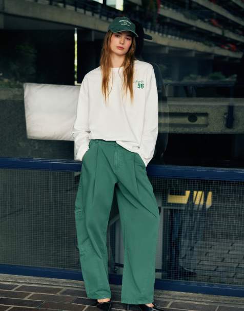 Pull&Bear Cargo balloon trousers in green in green - view 1