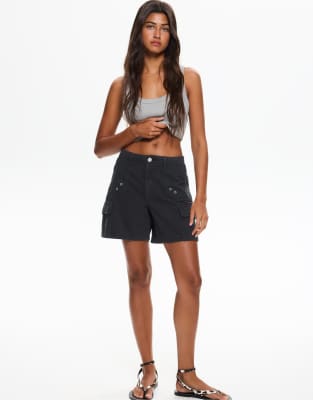 Pull&Bear cargo bermuda shorts in black - view 1