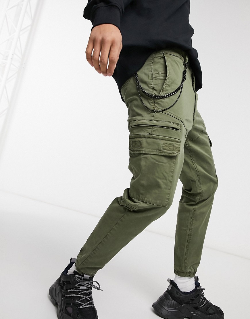 Pull & Bear cargo chino joggers in khaki with chain-Green
