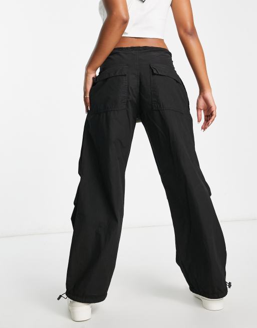 Pull&Bear – Cargo-Fallschirmhose aus Nylon in Schwarz, 2 von 4