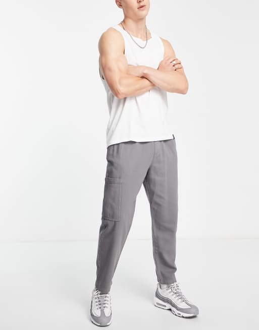 Pull&Bear – Cargohose in Grau mit einer Tasche