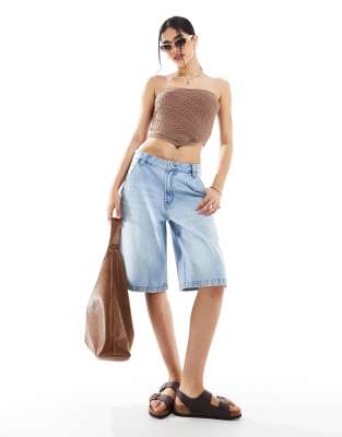 Pull & Bear - Carpenter-Jeans-Jorts in Mittelblau mit Longline-Schnitt
