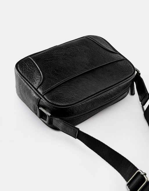 Pull&Bear Casual crossbody bag in black, 3 of 4