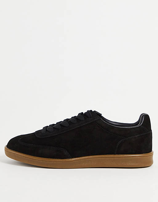 Pull&Bear casual trainers with gum sole in black | ASOS