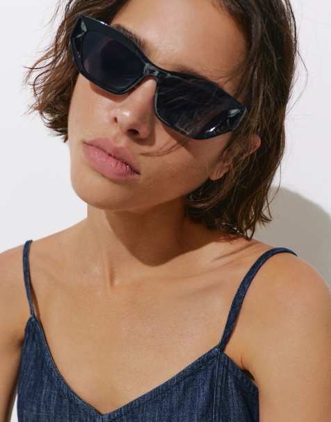 Pull&Bear Cateye tortoiseshell-effect sunglasses in black