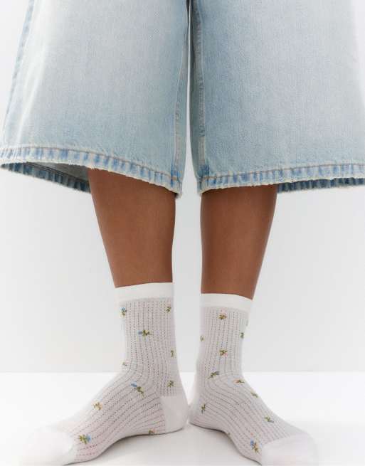 Pull&Bear - Chaussettes hautes à fleurs - Blanc