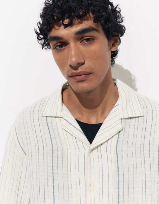 Pull&Bear - Chemise à manches courtes en crêpe rayé - Blanc/bleu marine, 3 de 4