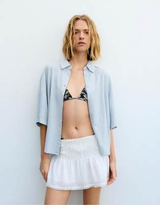Pull & Bear - Chemise à manches courtes en lin mélangé - Bleu ciel S