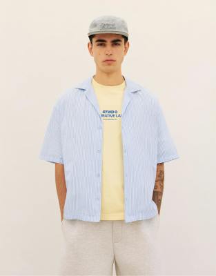 Pull & Bear - Chemise rayée à manches courtes - Bleu