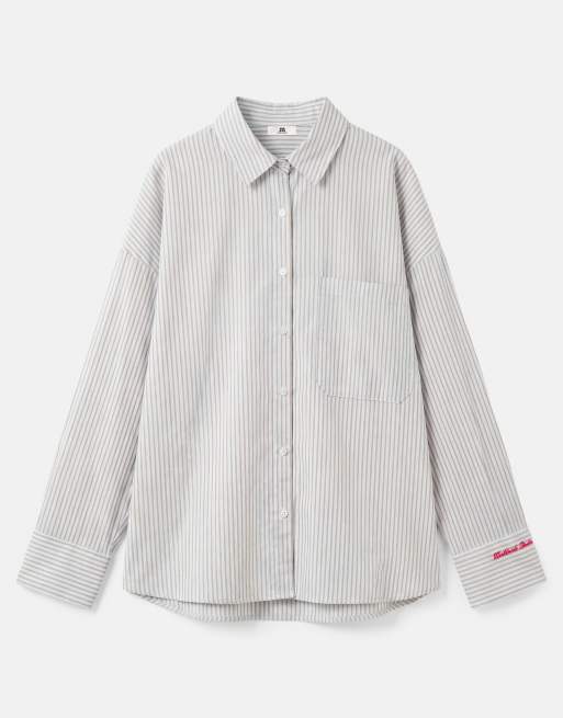Pull&Bear chemise rayée brodée bleu pastel, 6 de 7