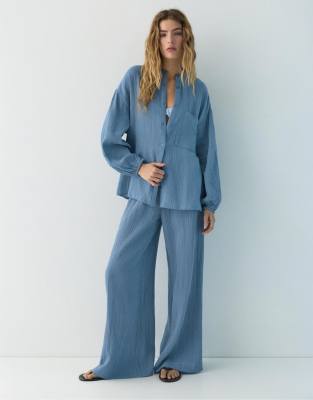 Chiffon-Hemdbluse in bläulichem Farbton mit Stehkragen-Blau Blau M-L