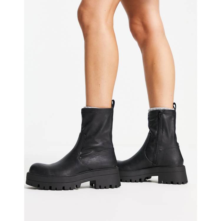 Pull&Bear chunky ankle boots in black レディース 【76%OFF!】 - ブーツ