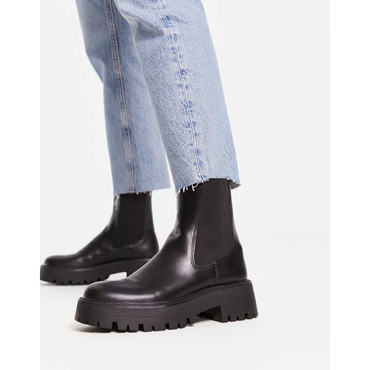 Pull and shop bear chelsea boots