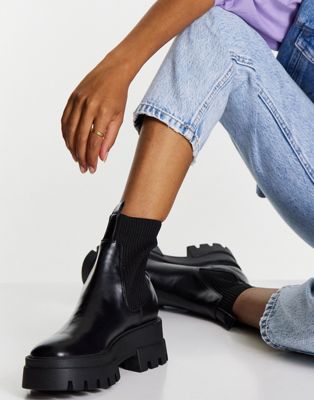 Pull&Bear chunky flat ankle chelsea boots in black