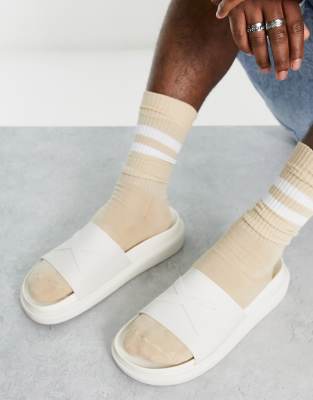 Pull&Bear chunky footbed sliders in cream - ASOS Price Checker