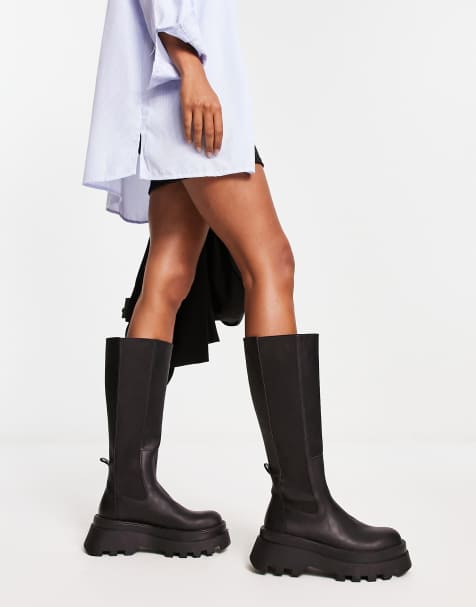 Pull&Bear chunky knee high boot in black - view 1