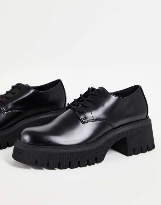 Derbies pull store and bear