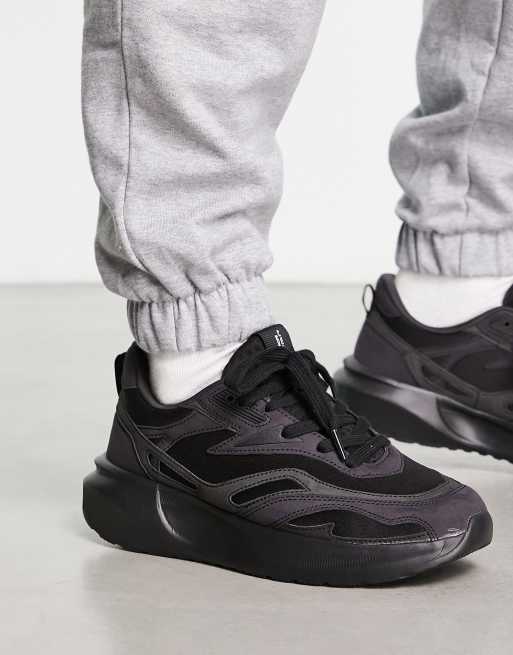 Pull&Bear - Chunky løbesneakers i sort