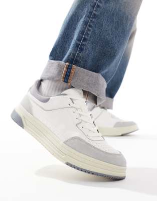 Pull & Bear chunky panel contrast trainer in white