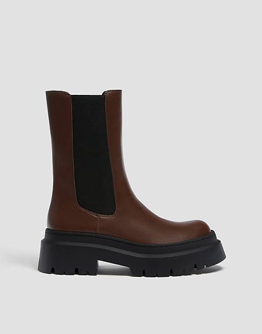 Pull&Bear chunky pull on chelsea boots in brown | ASOS