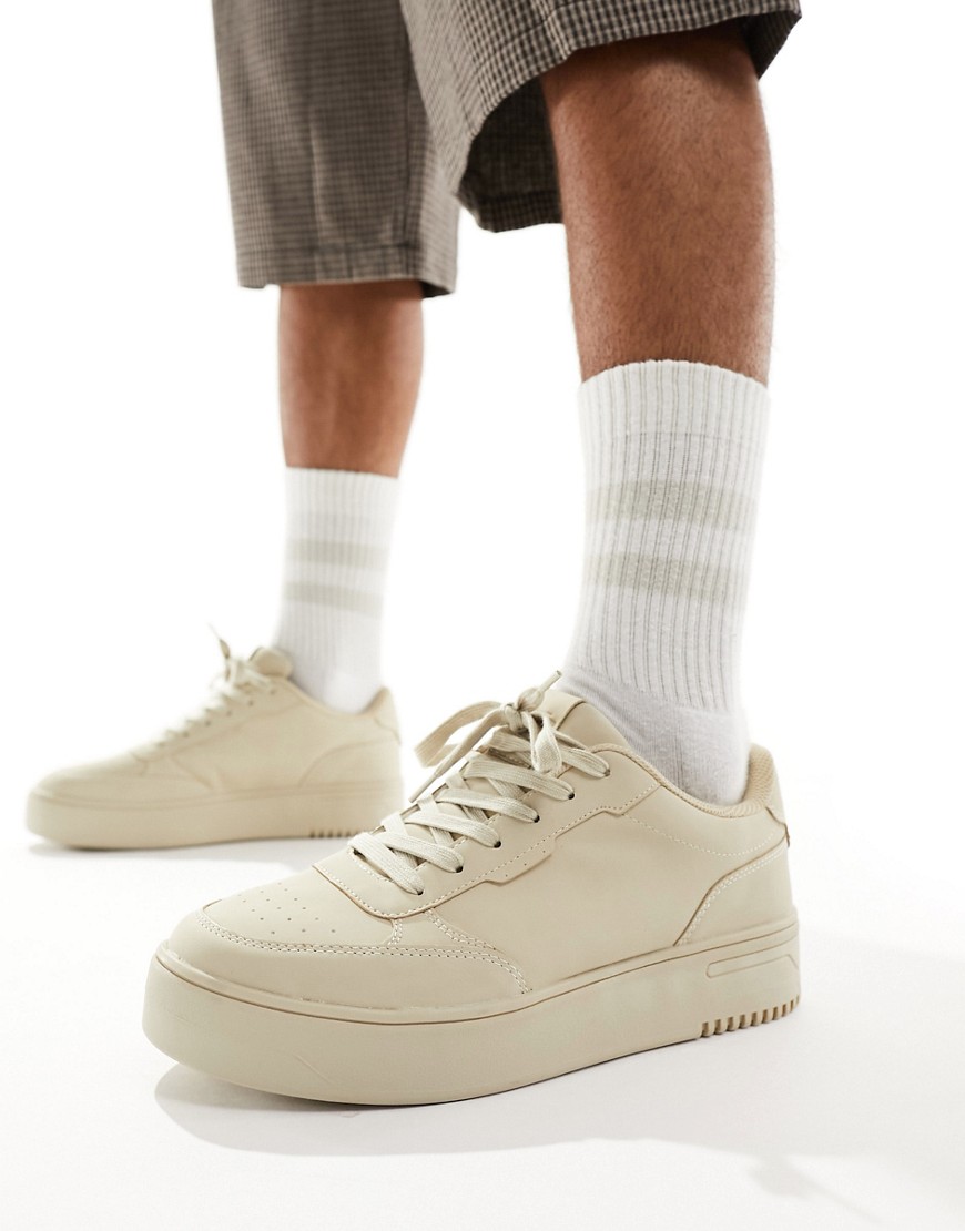 Pull & Bear chunky ridged sole trainer in beige-Neutral