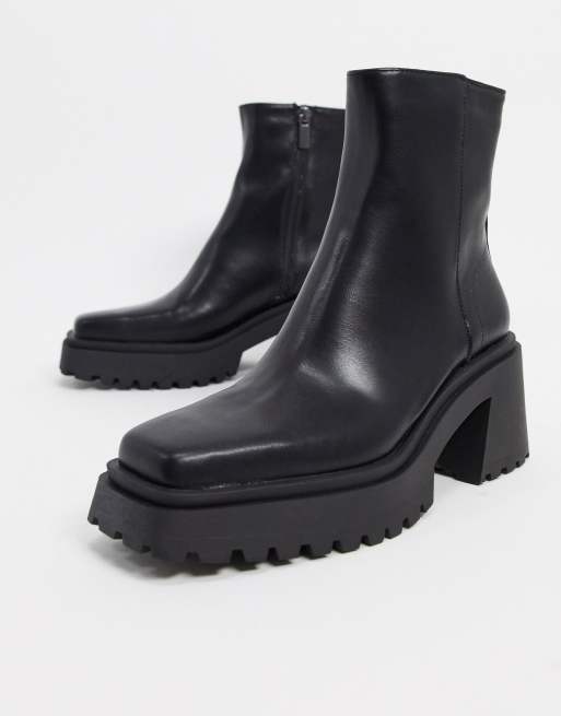 Square toe store chunky boots