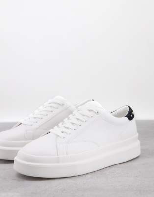 chunky trainers pull and bear
