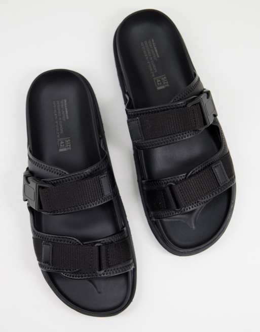 claquette pull and bear