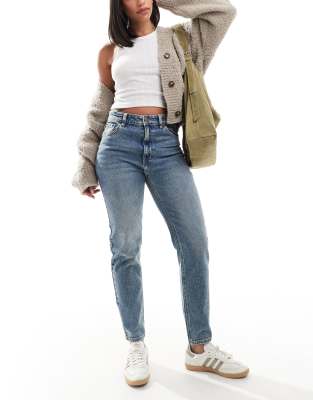 Pull & Bear Comfort Mom Jeans With Rips In Blue
