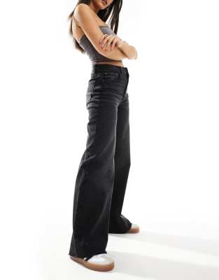 comfort wide leg jean in black