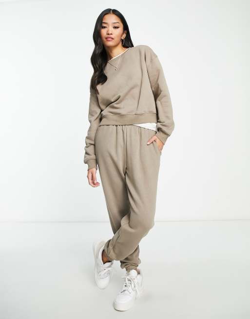 Pull&Bear - Completo color cuoio con felpa oversize e pantaloni della tuta