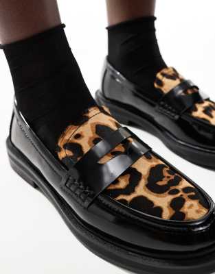 Pull & Bear Contrast Leopard Loafers In Black