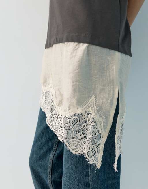 Pull&Bear Contrast t-shirt with lace hem in grey, 2 of 4