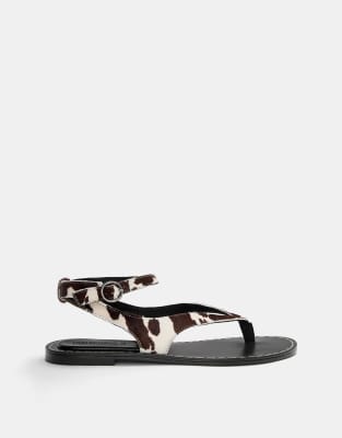 Pull&Bear Cowhide leather flat sandals in contrast