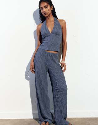 Pull&Bear crinkle straight leg trousers in navy - view 1