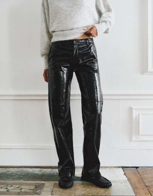 Pull&Bear Crocodile-effect leather trousers in black, 3 of 7