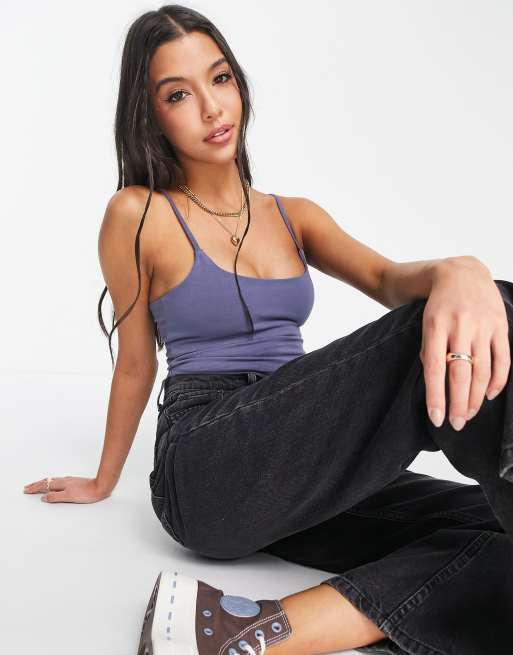 Pull&Bear - Crop top d'ensemble à bretelles fines avec coutures sur le buste - Bleu