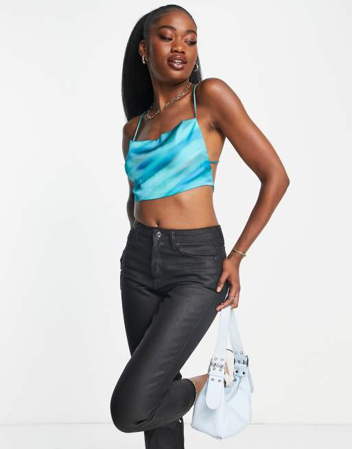 Pull&Bear - Crop top van satijn met open achterkant in turquoise print, 3 van 4