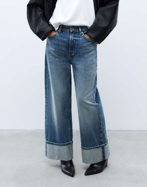 Pull&Bear Cropped baggy jeans with turn-up hems in medium blue, 2 of 7