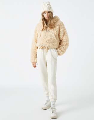 pull and bear teddy jacket