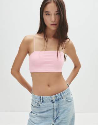 Pull & Bear - Cropped-Oberteil in Blassrosa mit Trägern