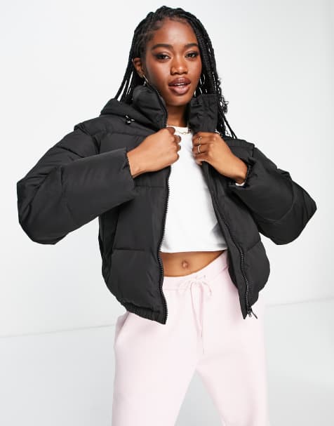 Pull&Bear cropped puffer jacket with hood in black - view 1