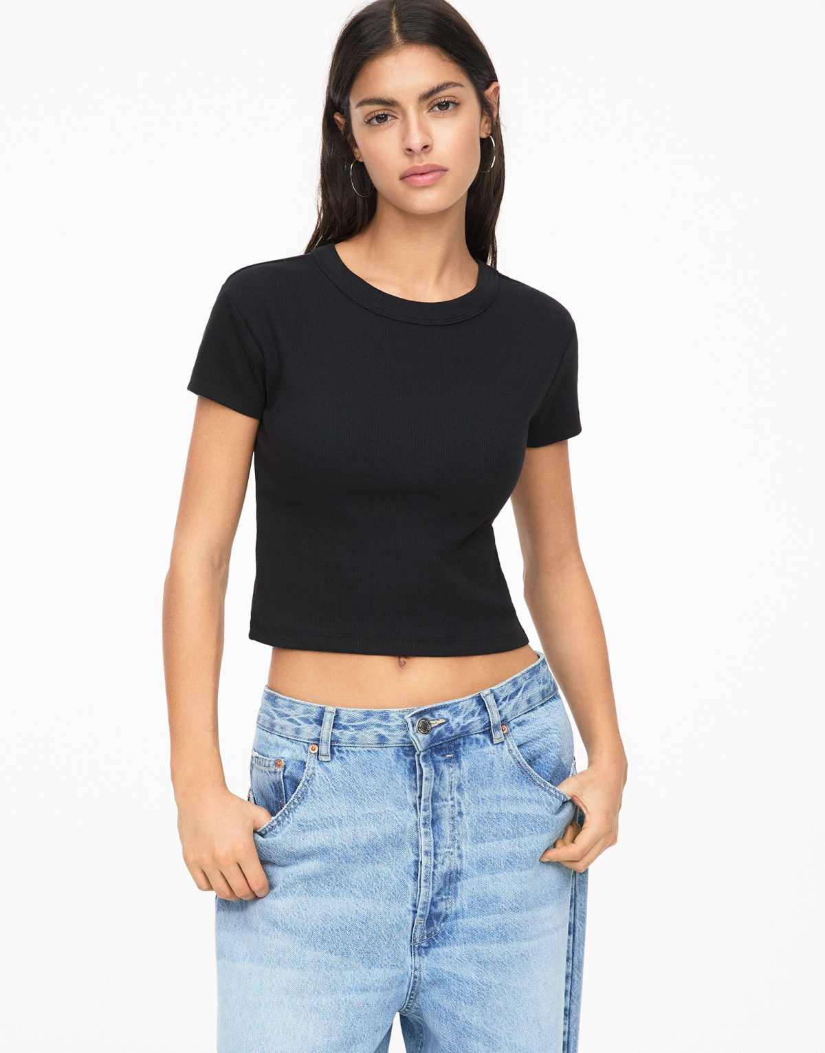 Pull&Bear Cropped ribbed t-shirt in black