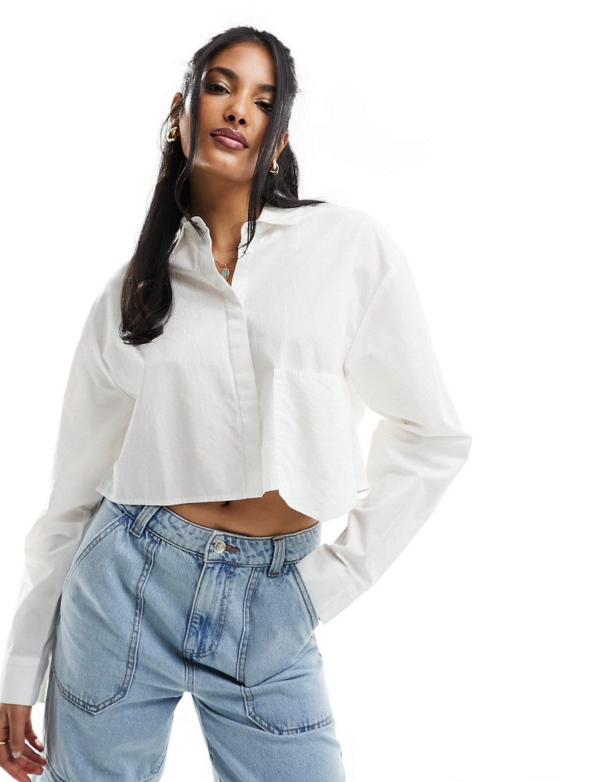 Pull & Bear cropped shirt with pocket detail in white