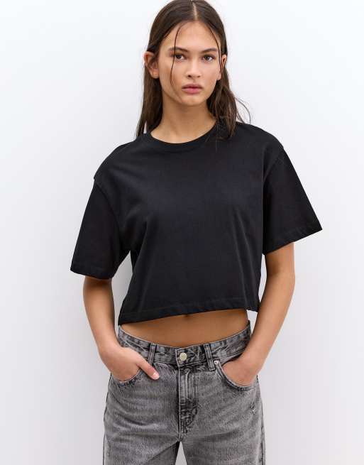 Pull&Bear - Cropped sort T-shirt