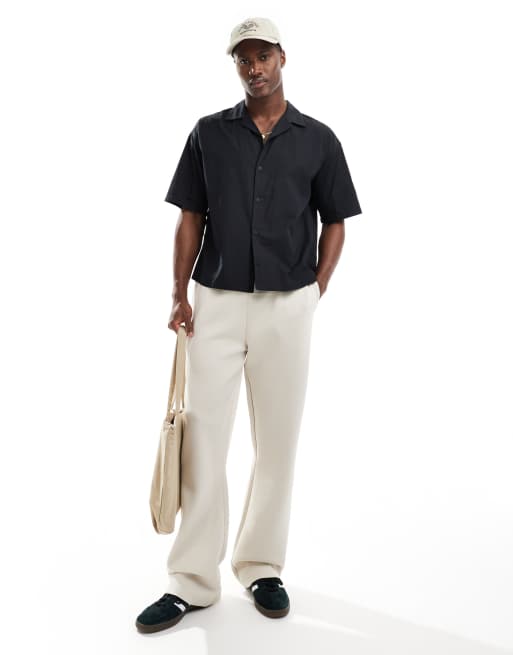 Pull&Bear - Cropped T-shirt i sort i firkantet pasform