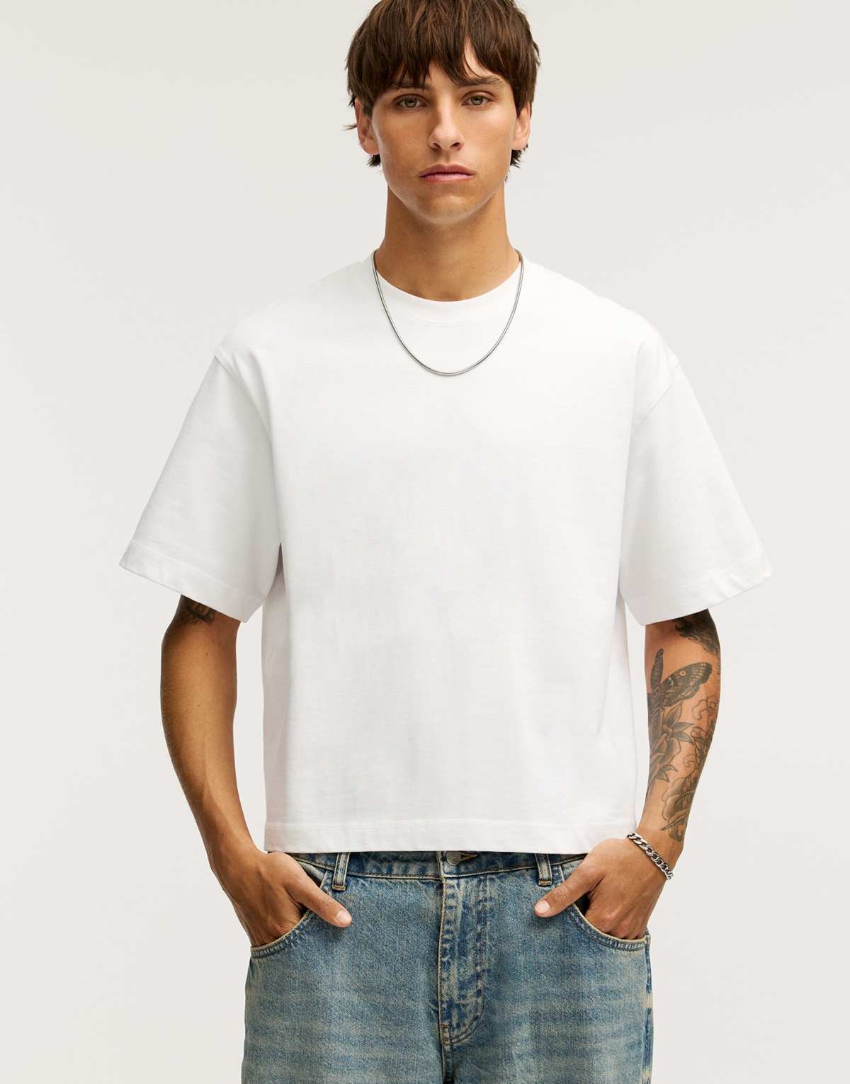 Pull&Bear cropped t-shirt in off white